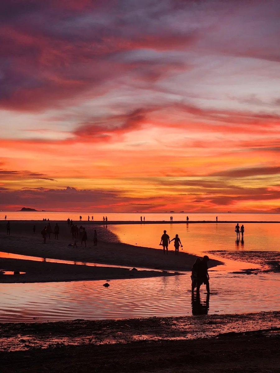 Sunset across Hin Kong’s tidal flats